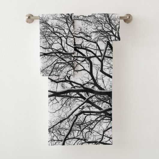 Snowy Tree Silhouetten #1 #minimal #wall #decor Badhandtuch Set (Insitu)