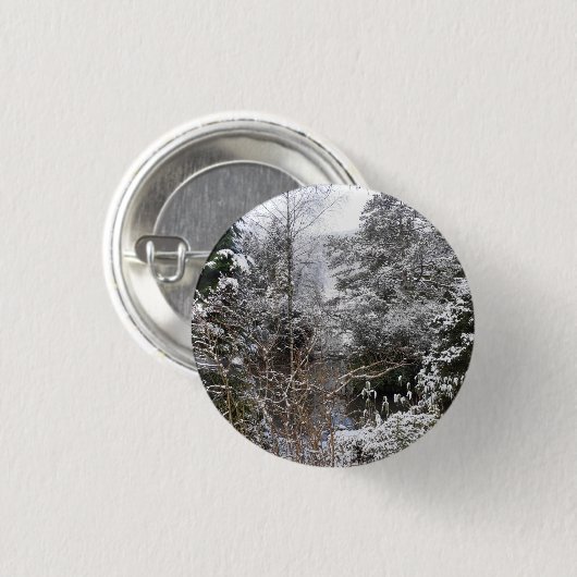 Snowy Trees Abzeichen Button (Vorne & Hinten)