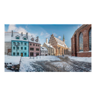Snowy winter city centre in Riga, Lettland Fotodruck