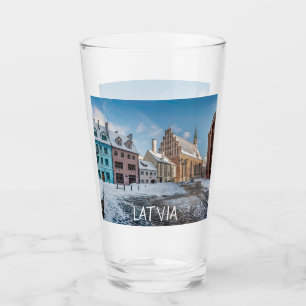 Snowy winter city centre in Riga, Lettland Glas
