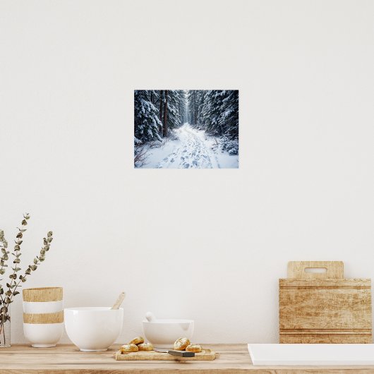 Snowy Winter Forest Path With Footprints Hiking Poster (Küche)