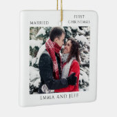 Snowy Winter Married First Christmas Holiday Photo Keramikornament (Rechts)