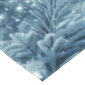 Snowy Winter Mountain Tischdecke (Schrägansicht)