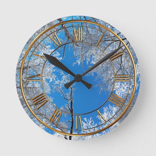 Snowy Winter Scene Runde Wanduhr (Vorderseite)