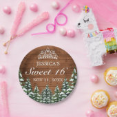 Snowy Wood & Forest Rural Pine Tiara Sweet 16 Pappteller (Party)