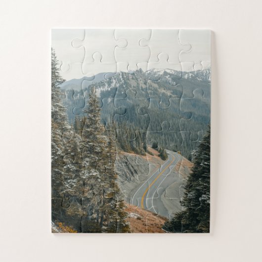 Snowy Woods entlang Highway Puzzle (Vertikal)