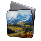 Snowyberg u. -bäume laptopschutzhülle (Vorderseite Links)