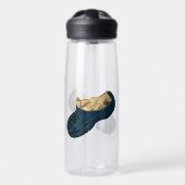 "Snug as a Bug: The Kitten's Croc Nickerchen" Trinkflasche (Vorne)