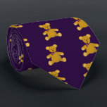 Snuggle den Teddybären Krawatte<br><div class="desc">Snuggle ist ein Spaßlicht Rost farbiger Teddybär,  der einen hellen lila Bogen trägt.  Er ist für jeder alles Alters passend.  Netter kleiner Bär des großen Spaßes.</div>