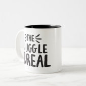 Snuggle ist eine echte Redewendungen der Kultur Zi Zweifarbige Tasse (Vorderseite Links)