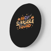 Snuggle Squad NICU Nurse Neonatal Nurse Halloween Große Wanduhr (Winkel)