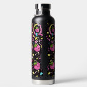 So Demure™ Erdbeeren Graffiti Mädchen | 32 oz Schw Trinkflasche (Rechts)