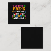 So lange vor der Kasse ist es Spaß, den Kindergart Quadratische Visitenkarte (Vorne/Hinten)