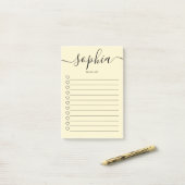 So listen Sie Skriptschwerpunkte mit gelben Anmerk Post-it Klebezettel (Auf Schreibtisch)