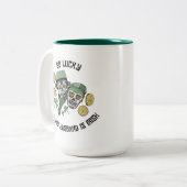 So Lucky Irish Husband Sugar Skulls Zweifarbige Tasse (Vorderseite Links)