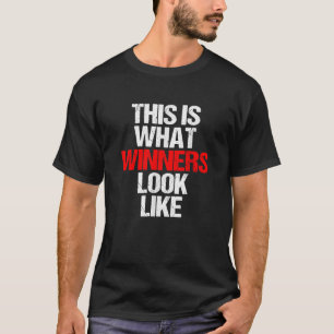 So sehen Gewinner beim Gewinnen eines Spielmatches T-Shirt