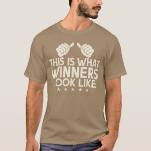 So sehen Sieger beim Gewinnen eines Spielmatches a T-Shirt