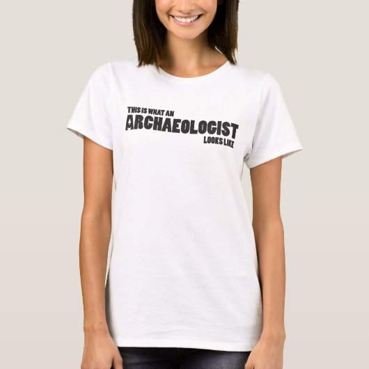 "So sieht ein Archäologe aus" Panzer T-Shirt (Vorderseite)