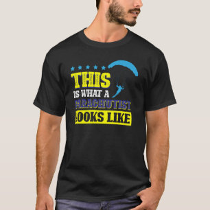 So sieht ein Fallschirmspringer aus T-Shirt