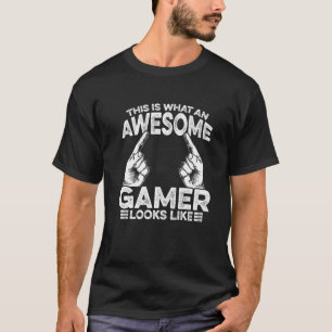 So sieht ein großartiger Gamer beim Spielen aus T-Shirt