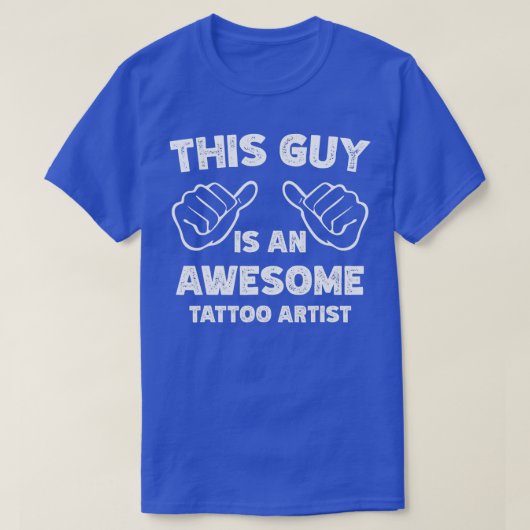 So sieht ein phantastischer Tattookünstler aus T-Shirt (Design vorne)