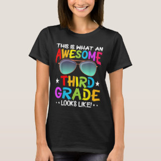 So sieht eine großartige süße dritte Klasse aus T-Shirt