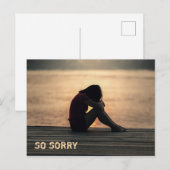 SO SORRY - ein trauriges Mädchen Postkarte (Vorne/Hinten)