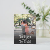 So speichern Sie das Datum, um moderne Texthochzei Ankündigungspostkarte (Stehend Vorderseite)