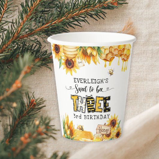 So süß zu drei Blumengebäck 3. Geburtstag Pappbecher