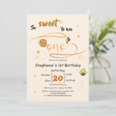 So Sweet To Bee One Cute Honey Bee 1st Birthday Einladung (Stehend Vorderseite)