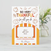 So Very Thankful Fall Thanksgiving Gift Card Holde Einladung (Stehend Vorderseite)