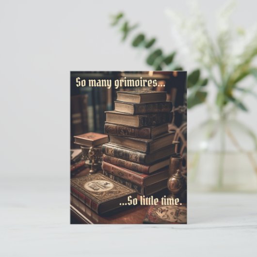 So viele Grimoires Wicca Postkarte (Stehend Vorderseite)