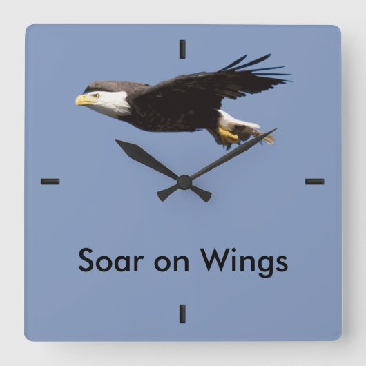 'Soar on Wings' Eagle In Flight Quadratische Wanduhr (Vorderseite)