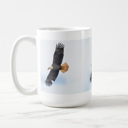 Soaring Bald Eagle Wildife Foto Art Kaffeetasse (Links)