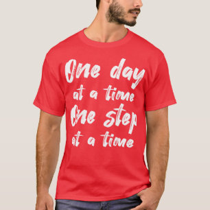 Sobratity eines Tages bei einem Schritt nach dem a T-Shirt