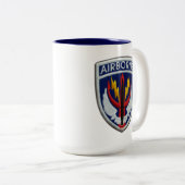 SOCCENT Special Ops zentrales Tierpflaster Zweifarbige Tasse (VorderseiteRechts)