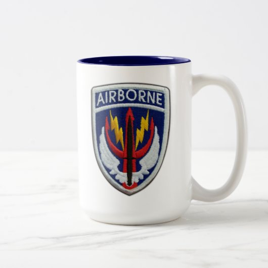 SOCCENT Special Ops zentrales Tierpflaster Zweifarbige Tasse (Rechts)