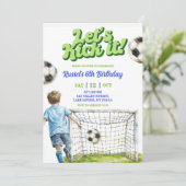 Soccer Kick off some fun Boy Birthday Einladung (Stehend Vorderseite)