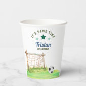 Soccer Rookie “It’s Game Time” First Birthday Pappbecher (Rückseite)