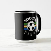 Soccer Vibes Tasse (VorderseiteRechts)