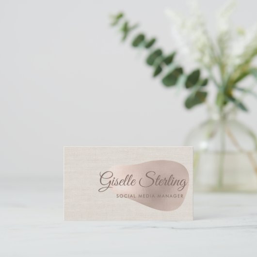 Social Media Manager Beige Linen Beauty Visitenkarte (Stehend Vorderseite)