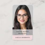 Social Media Manager Blush Pink QR-Code Foto  Visitenkarte (Vorderseite)