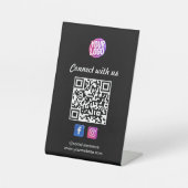 Social Media mit QR Code Black Business Card Sockelschild (Vorderseite)