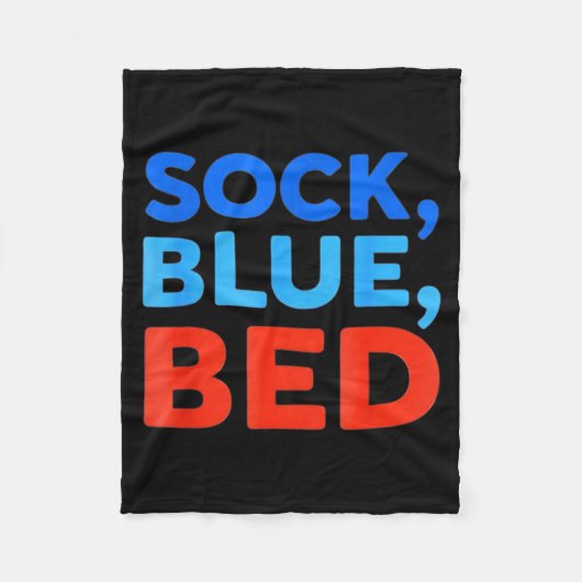 Sock Blue Bed Funny Meme  Fleecedecke (Vorderseite)