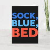 Sock Blue Bed Funny Meme Karte (Vorderseite)