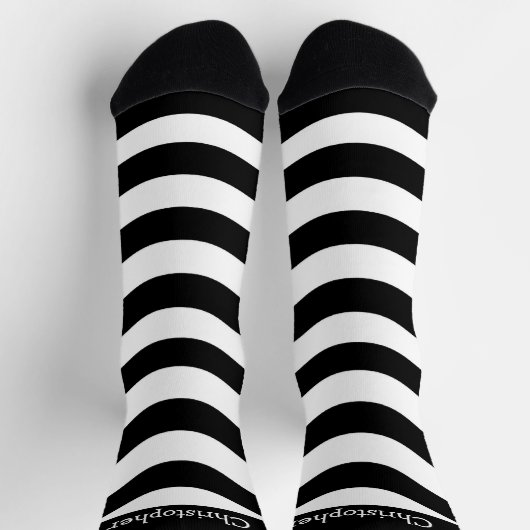 Socks Black And White Wavy Stripes Design Socken (Oben)