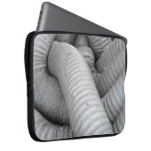 Sofa aus grauem und schwarzem Stoff Laptopschutzhülle (Vorne Rechts)