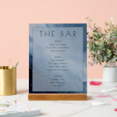 Sofisticertes Blaues Aquarell-Bar-Menü Acrylschild (Hochzeit)