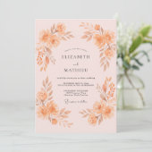 Soft Apricot Pfingstrosen-Hochzeit Einladung (Stehend Vorderseite)