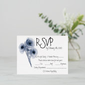 Soft Blue Blume Wedding RSVP Card Folie Einladungspostkarte (Stehend vorne)